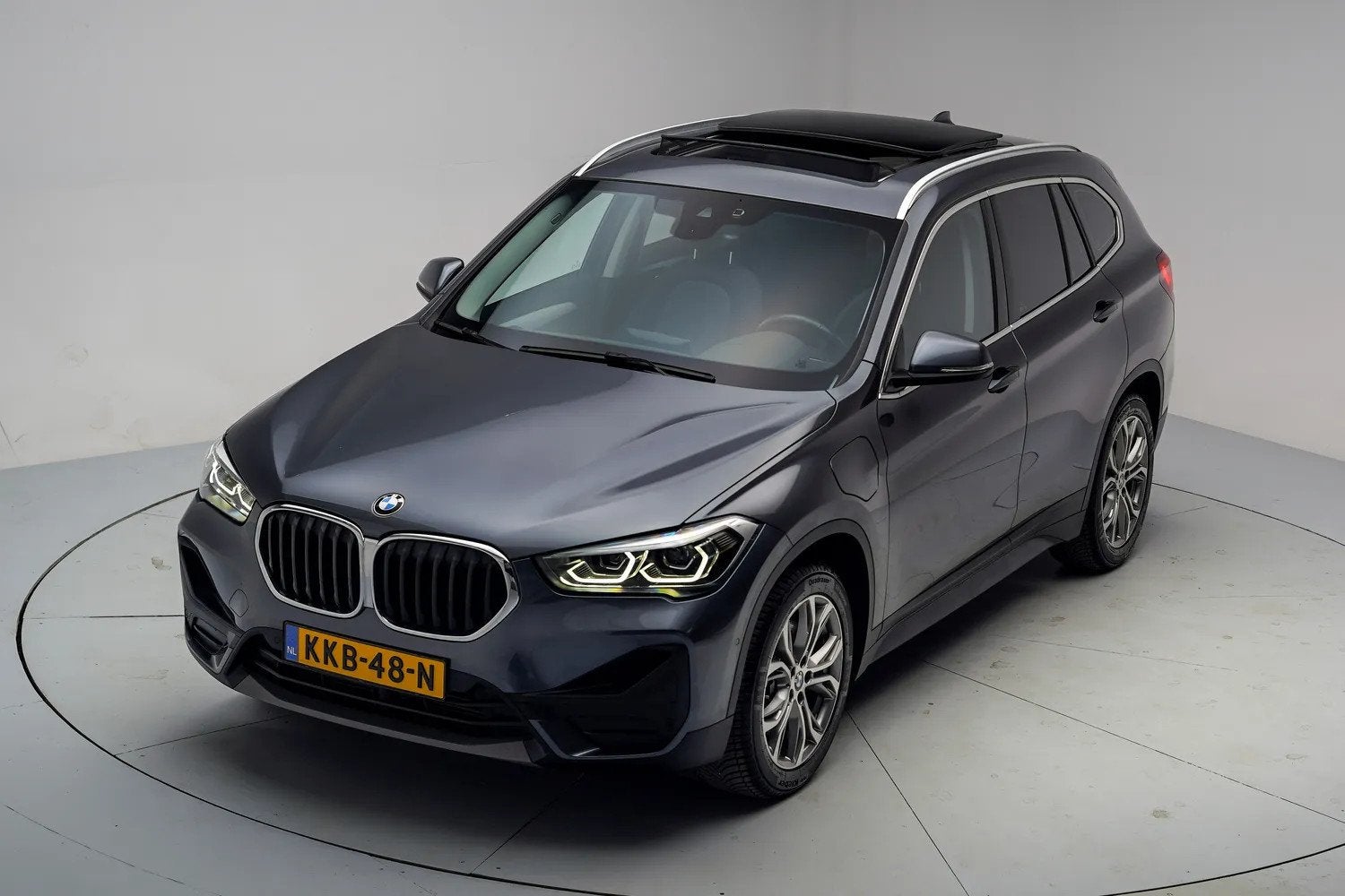 Foto 13 van BMW X1 xDrive 25e eDrive Executive Aut.[ Panorama Camera Nav