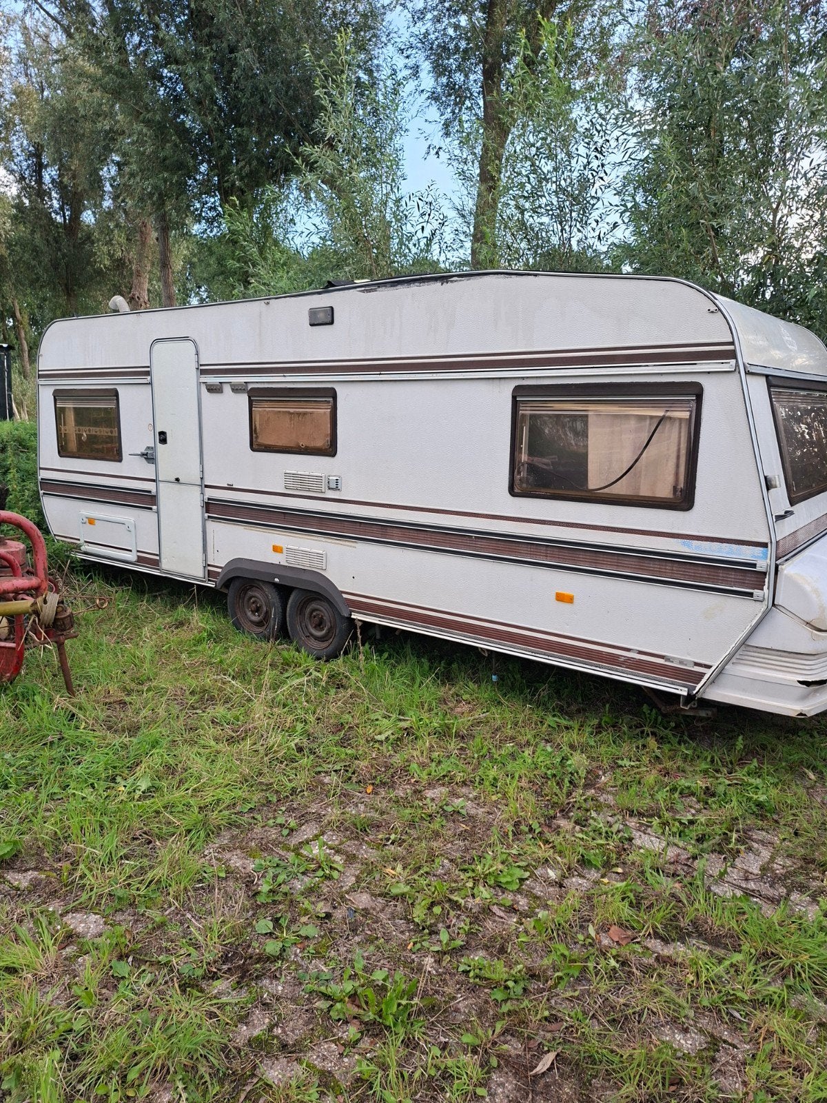 Foto 2 van onderdelen caravan opknappen zuipkeet
