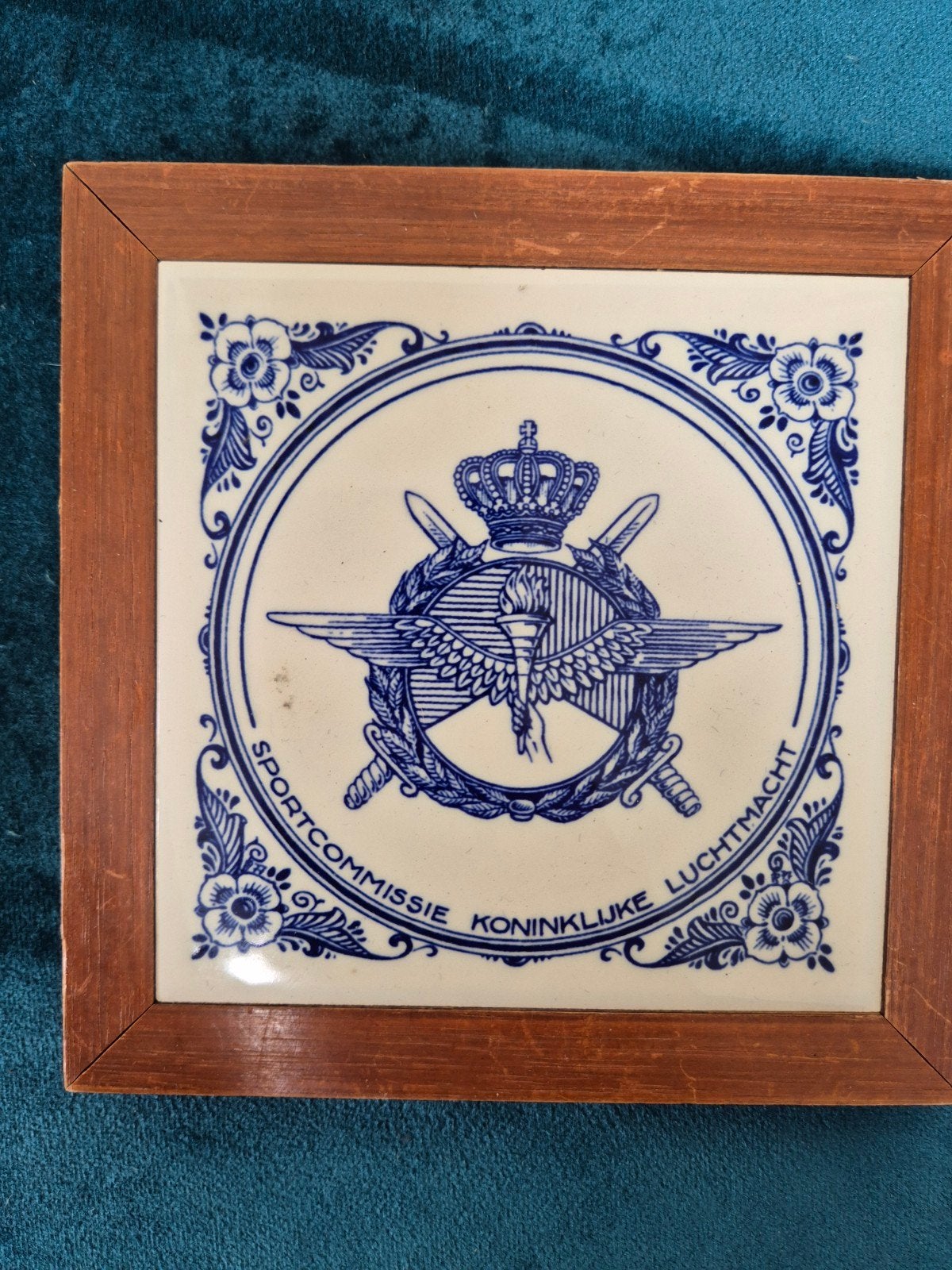 Wapenschild / tegel Sportcommissie Koninklijke Luchtmacht, Ophalen of Verzenden, Luchtmacht, Nederland