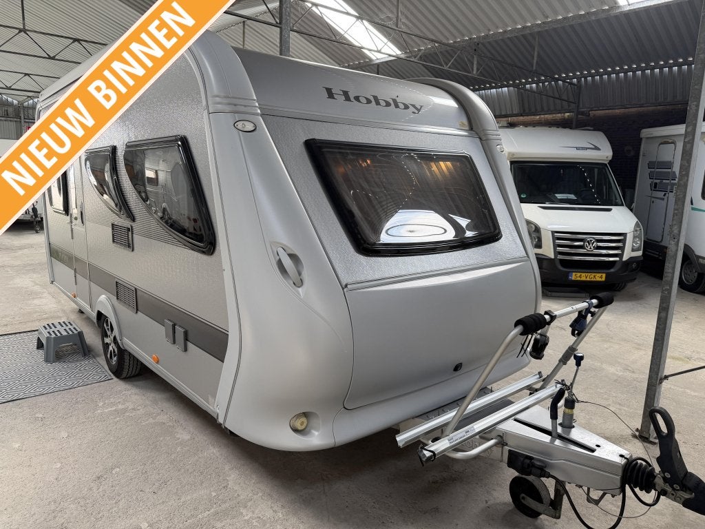 Hobby La Vita Veneto 455 UF, Mover, Thule, cassetteluifel, Caravans en Kamperen, Caravans, Rondzit, Hobby, Bedrijf, 4 tot 5 meter