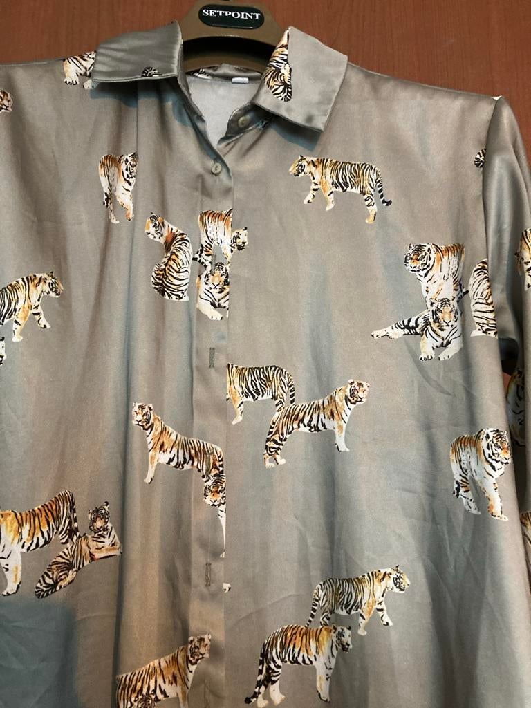 Blouse met tijgerprint, Verzenden, Gedragen, Maat 42/44 (L), Grijs
