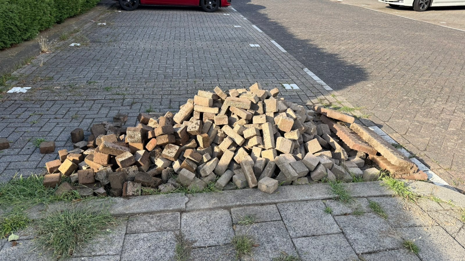 Tegels gratis afhalen zsm, Ophalen, Gebruikt, Beton, Klinkers