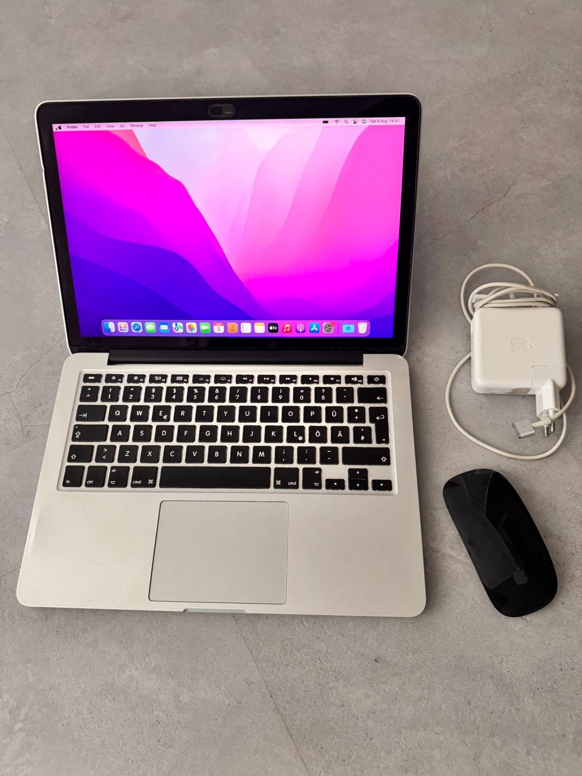 Macbook pro + apple watch, 2 tot 3 Ghz, 13 inch, Zo goed als nieuw, Ophalen