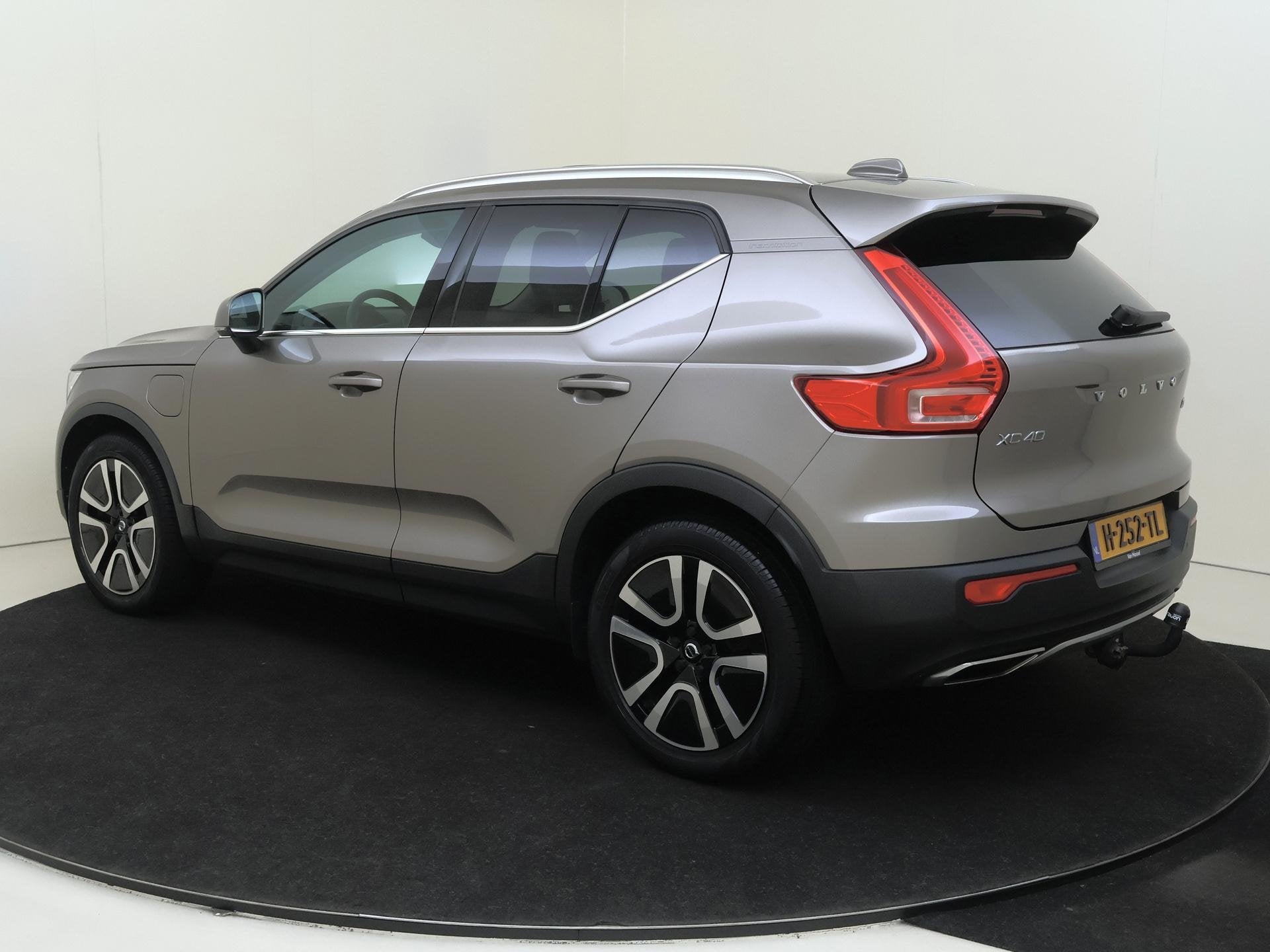 Volvo XC40 1.5 T5 Twin Engine Inscription | Trekhaak, Auto's, Euro 6, 1712 kg, Automatische klimaatregeling, Bedrijf