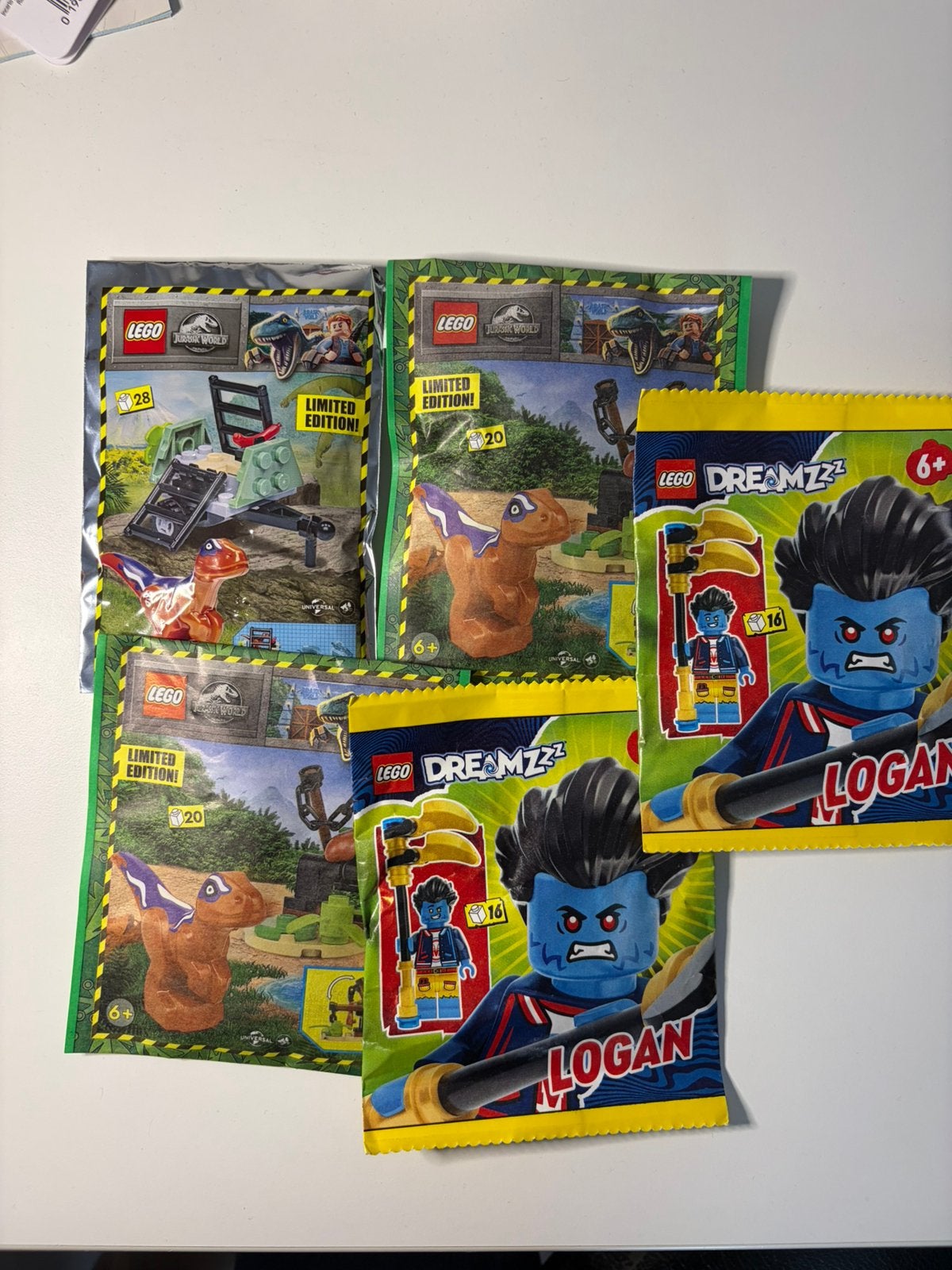Sealed Lego Magazine minifigures - Jurassic World & Dreamzzz, Jurassic World, Lego, Nieuw, Ophalen of Verzenden