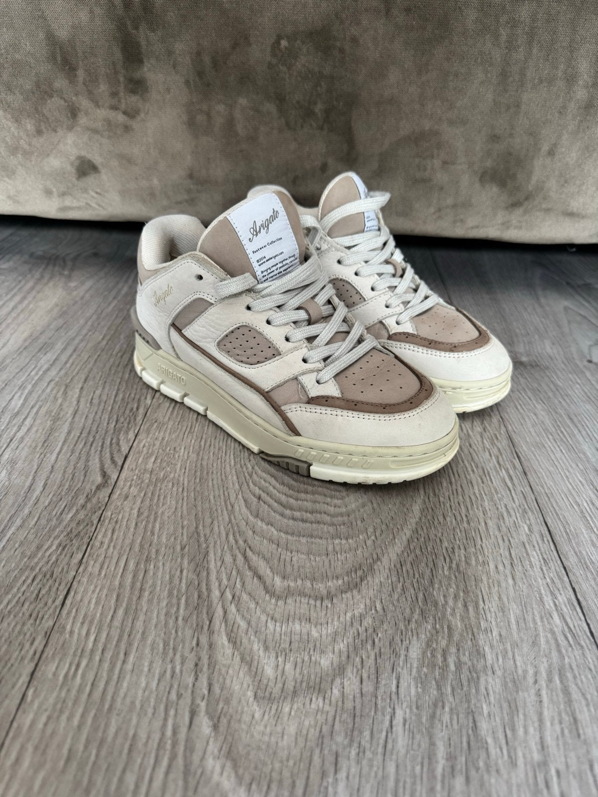Axel Arigato Schoenen - Stijlvolle Sneakers, Ophalen of Verzenden, Zo goed als nieuw, Beige, Sneakers of Gympen