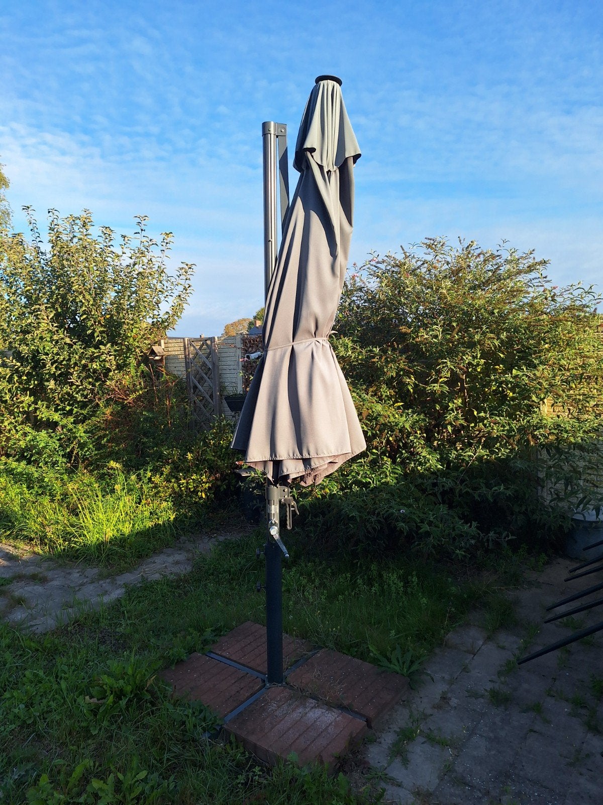 Zweefparasol met voet, Tuin en Terras, Ophalen, Gebruikt, Zweefparasol