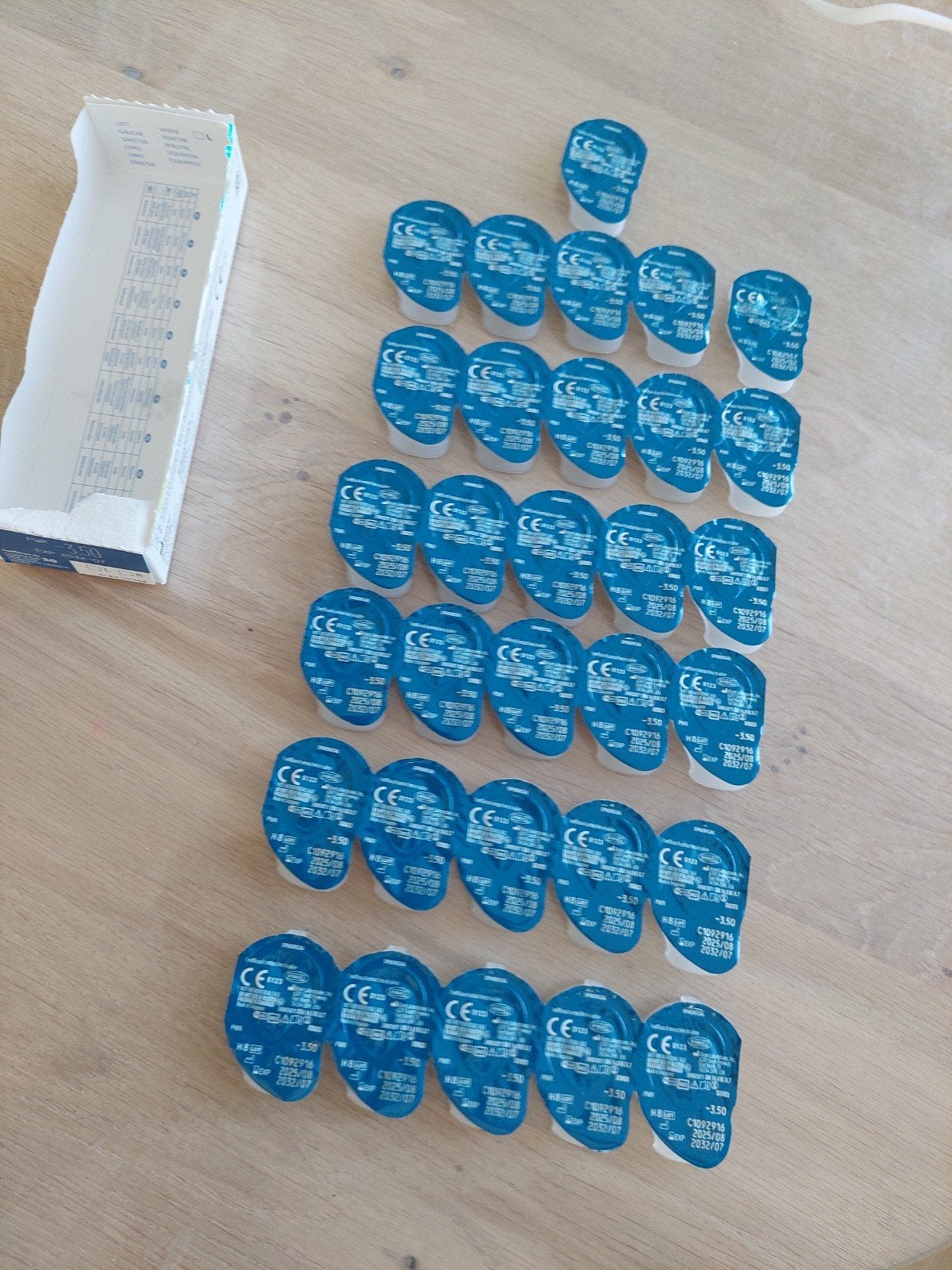 31x zachte contactlenzen -3.50 easyvision specsavers, Nieuw, Ophalen of Verzenden, Toebehoren, Overige kleuren