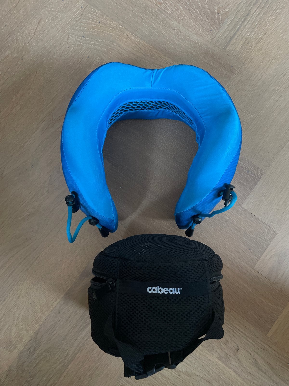 Ergonomisch reiskussen met opbergtas voor vliegtuig of auto, Ophalen of Verzenden, Zwart, 30 cm of meer