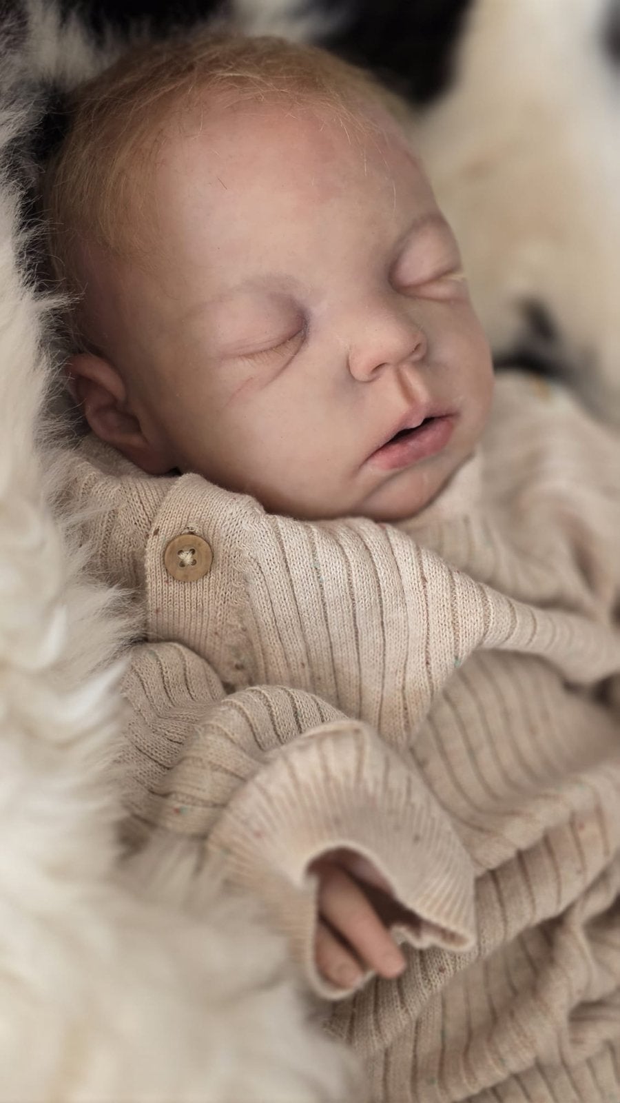 Silicone hutti baby, Ophalen of Verzenden, Zo goed als nieuw, Babypop
