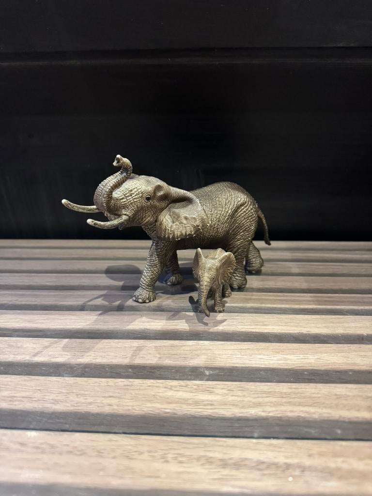Schleich olifanten, Verzamelen, Dierenverzamelingen, Zo goed als nieuw, Beeldje of Figuurtje, Paard, Ophalen of Verzenden