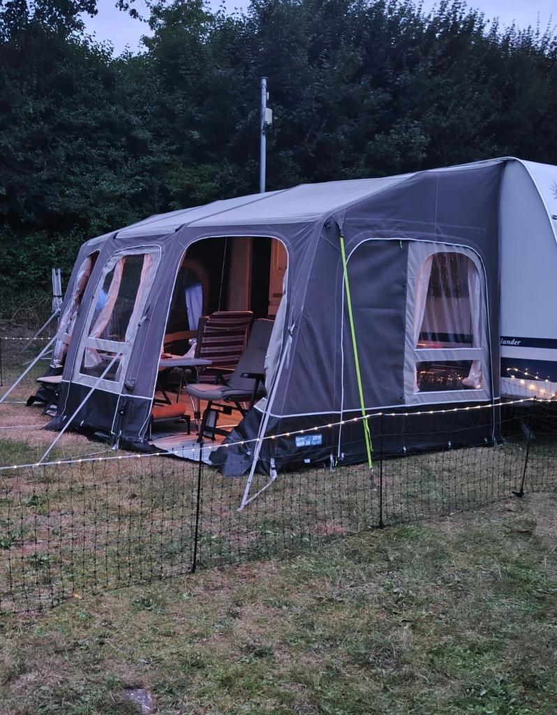 Ruime opblaasbare voortent, Kampa ace air 400 pro, Caravans en Kamperen, Caravan accessoires, Ophalen, Gebruikt