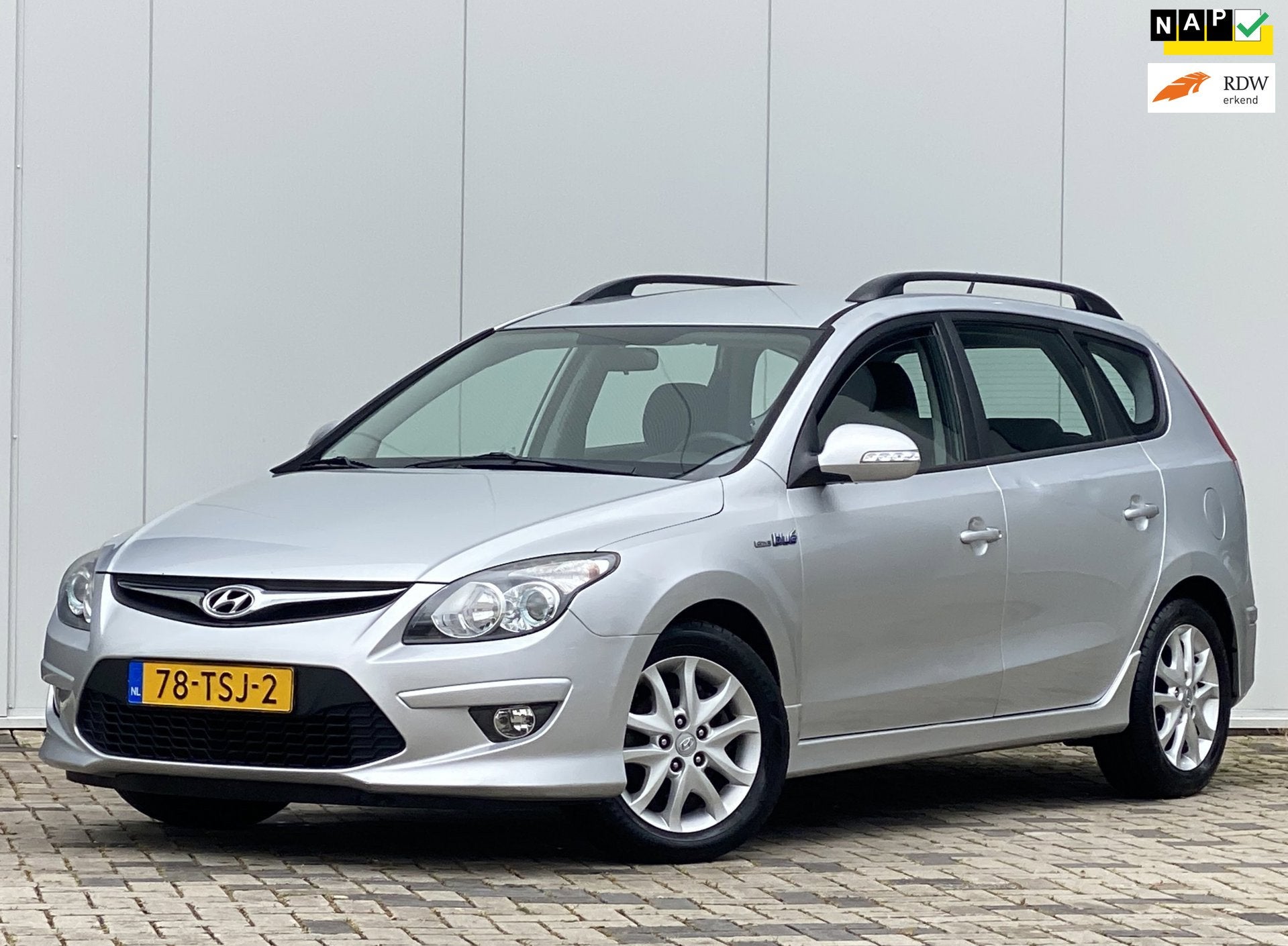 Hyundai I30 CW 1.6i i-Motion Airco in perfect technisch staa, Auto's, Hyundai, 1591 cc, 4 cilinders, Origineel Nederlands, Handgeschakeld