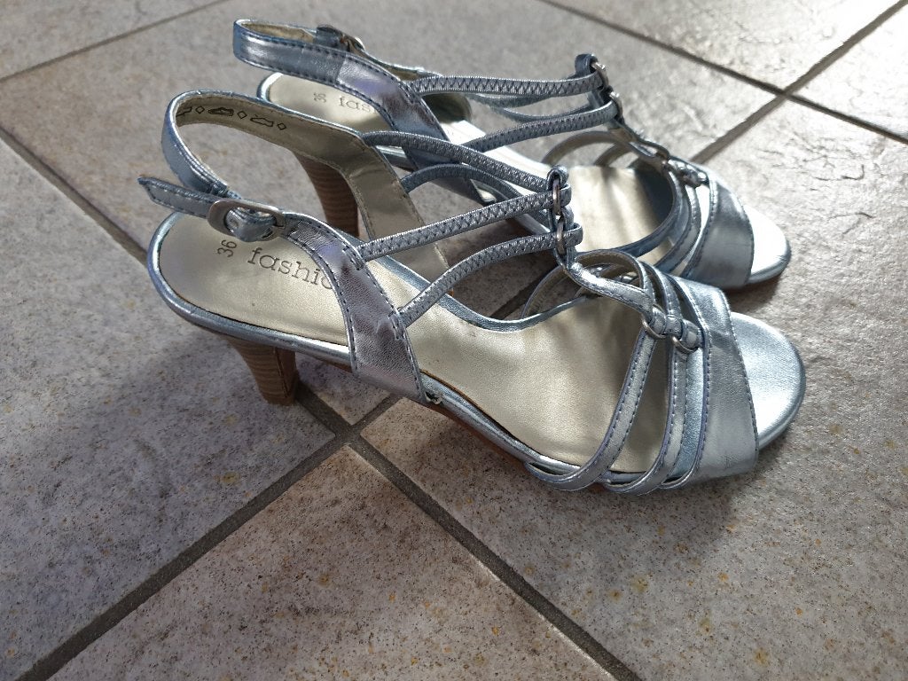Zilverkleurige open pumps, Fashion Line, maat 36, Pumps, Nieuw, Ophalen of Verzenden, Fashion Line