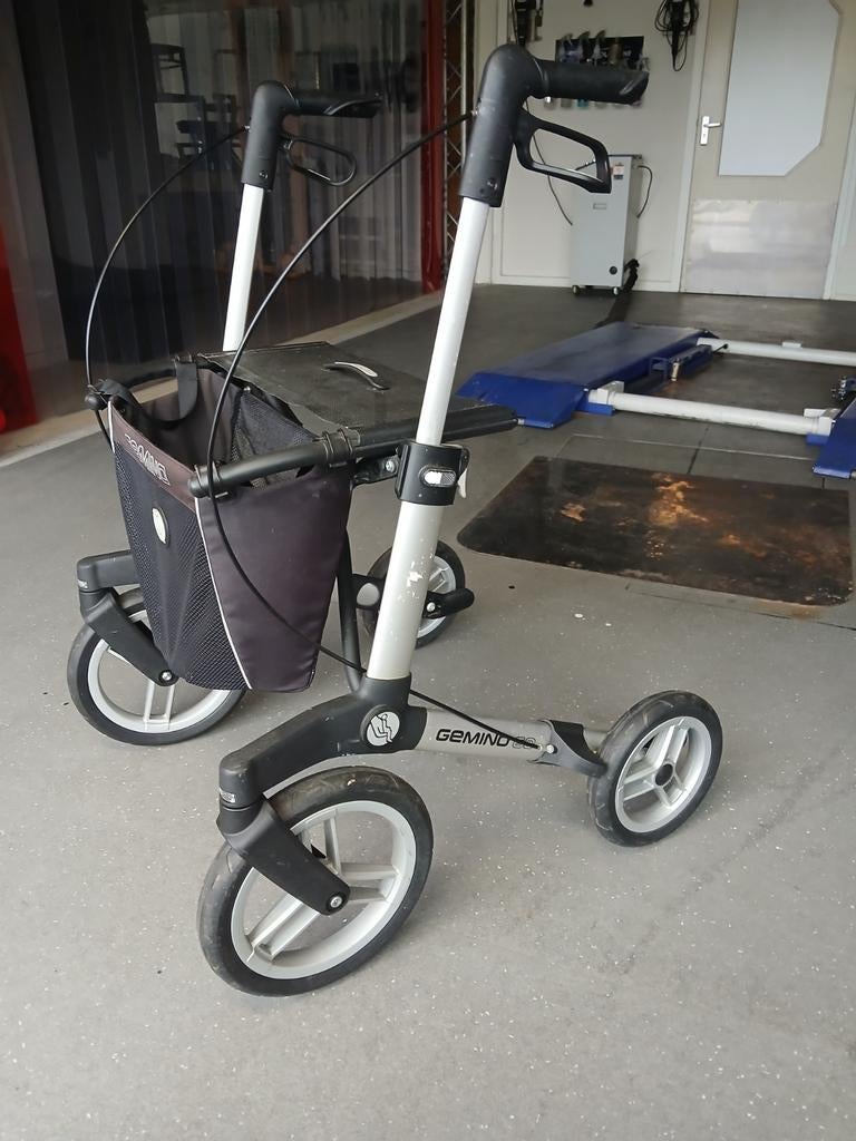 Rollator Gemino 60 Alluminium, Ophalen, Info@tommysmit.nl, Gebruikt, 7008AR