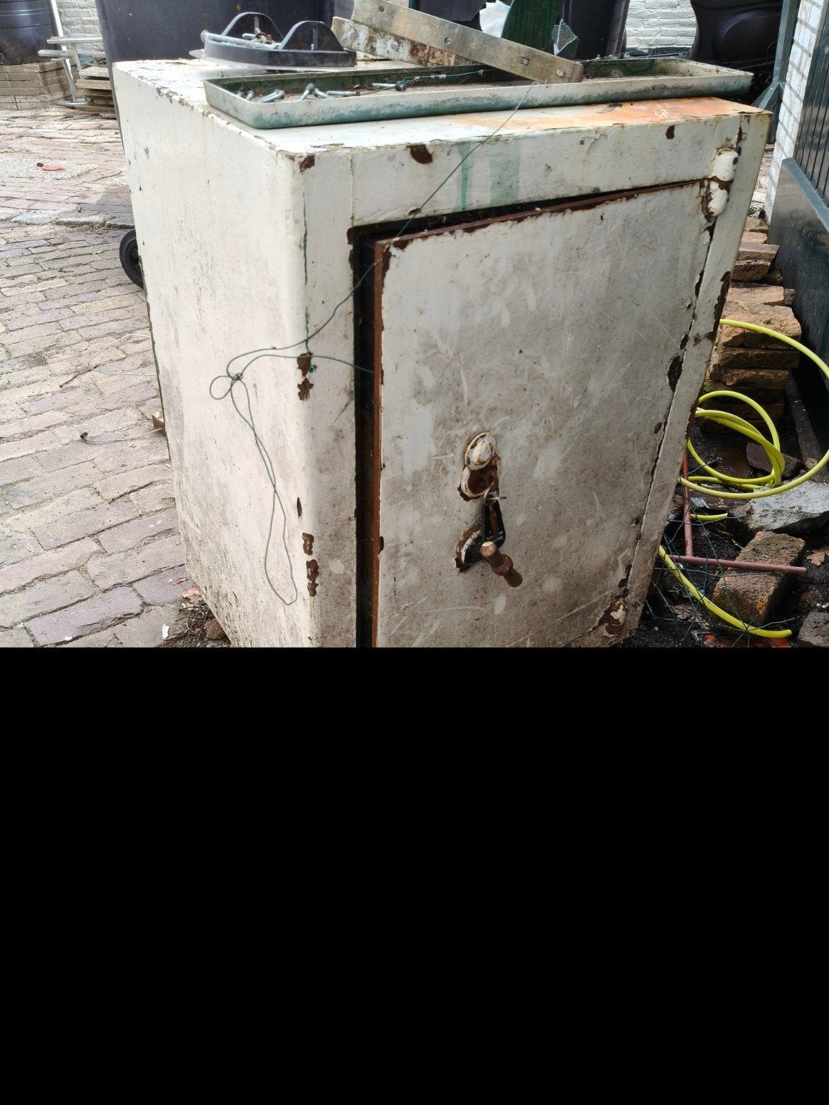 Oude zware kluis - Antieke brandkast, Ophalen, Gebruikt