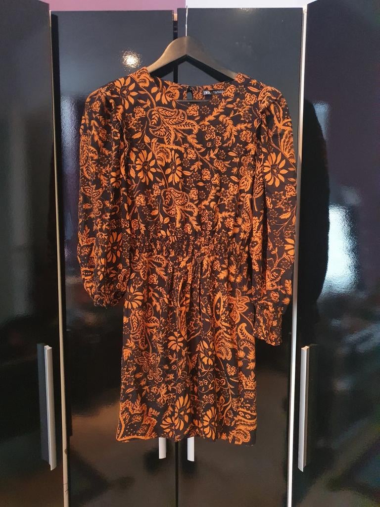 Zara jurk met oranje bloemenprint - Maat S, Ophalen of Verzenden, Zo goed als nieuw, Maat 36 (S), Boven de knie