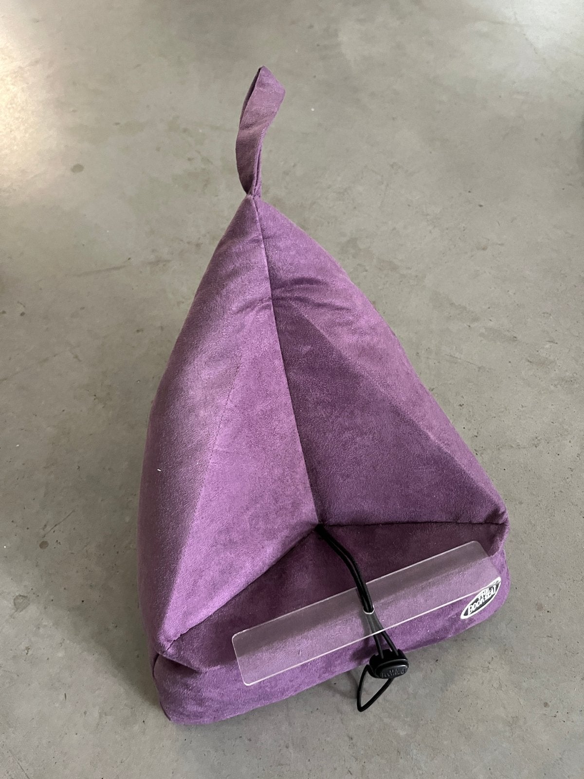 The Bookseat boekenstandaard paars, Ophalen of Verzenden, Zo goed als nieuw