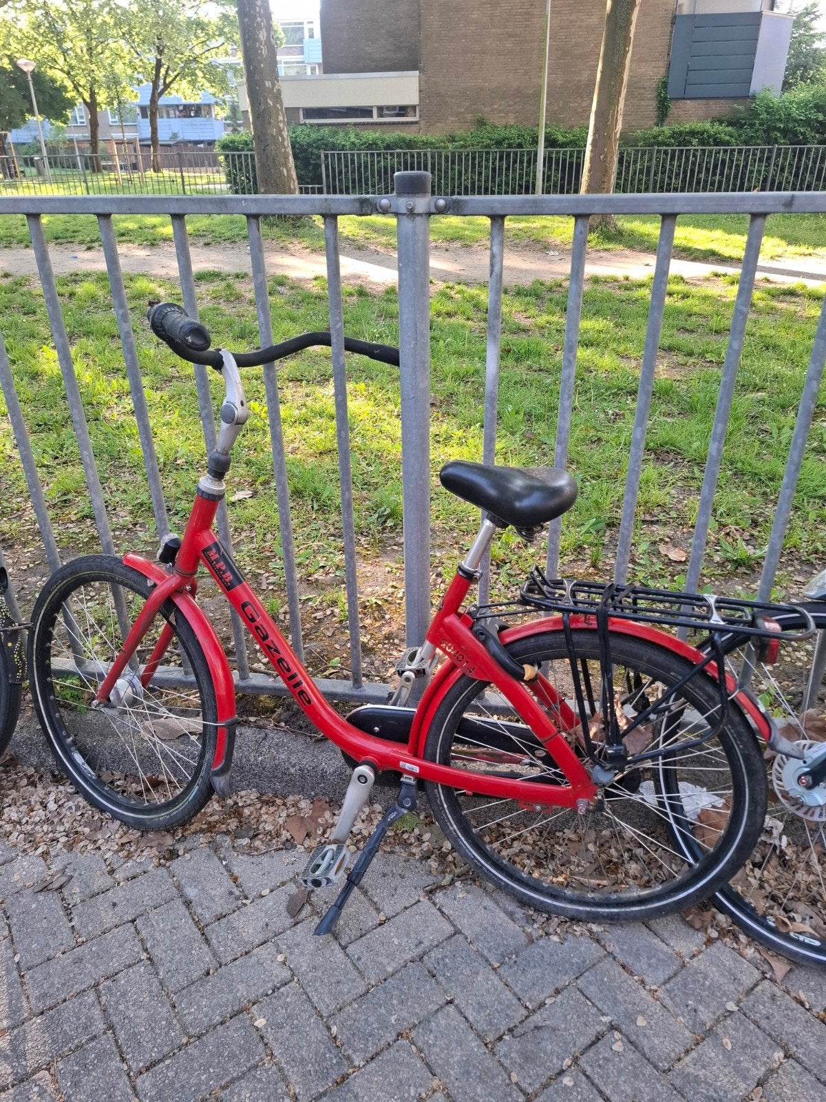 Damesfiets - Alles werkt goed! Met framenummer, Ophalen, Gebruikt, Velgrem, Versnellingen