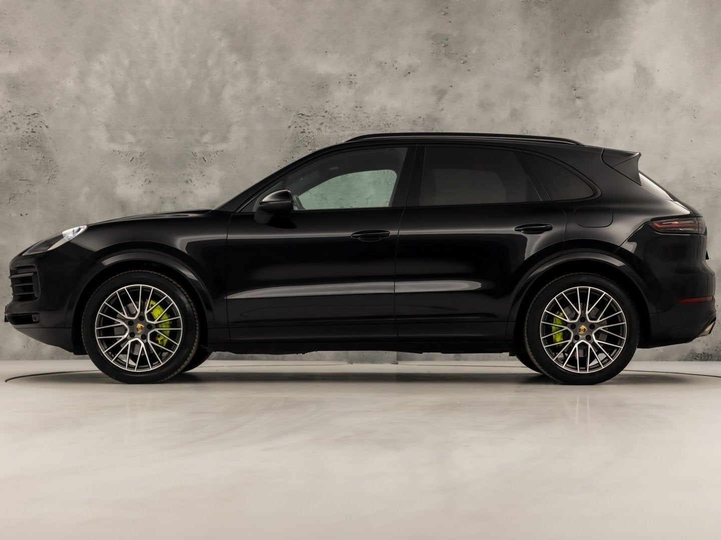 Porsche Cayenne 3.0 E-Hybrid Sport 463Pk (SPORTCHRONO PAKKET, Automaat, Euro 6, 2995 cc, 138 €/maand