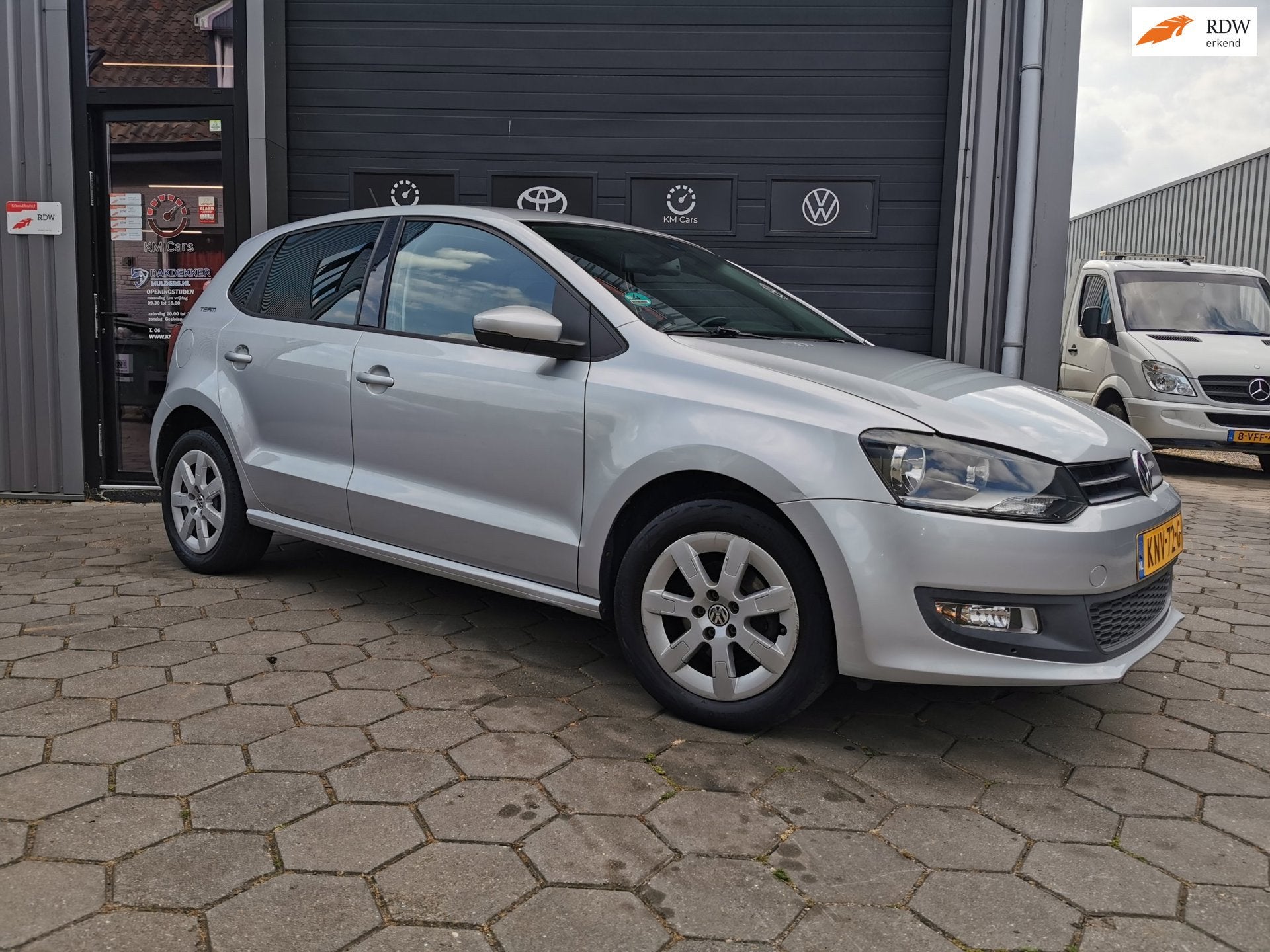 Volkswagen POLO 1.4-16V Highline - New APK - Airco - Carplay, Auto's, Volkswagen, Voorwielaandrijving, Gebruikt, Zwart, 4 cilinders