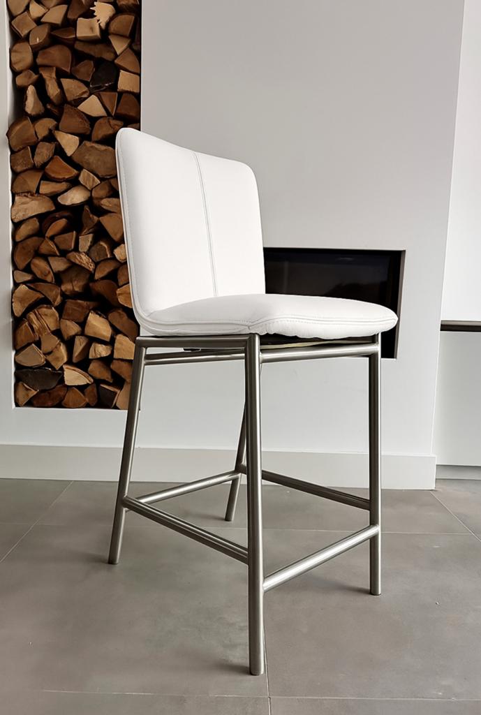 2 /4 /6 wit lederen Henders & Hazel design barkruk rvs frame, Ophalen, 5 krukken of meer, 60 tot 90 cm, Henders en Hazel