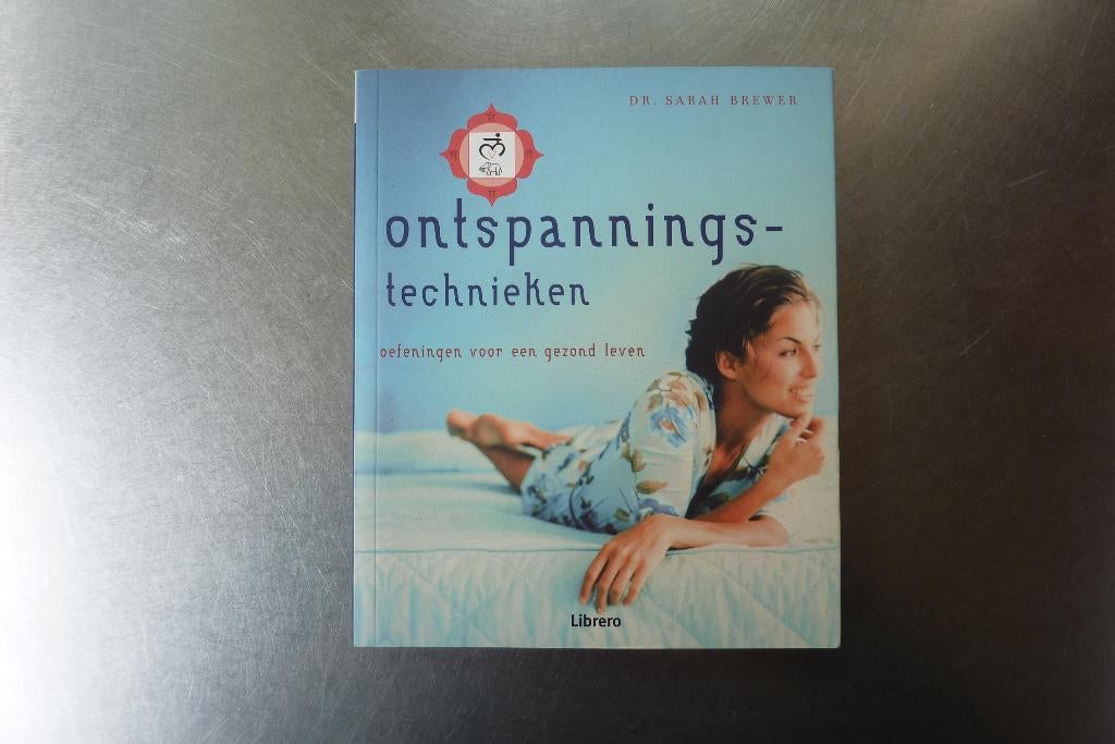 Ontspanningstechnieken - Dr. Sarah Brewer, Meditatie of Yoga, Ophalen of Verzenden, Zo goed als nieuw, Instructieboek