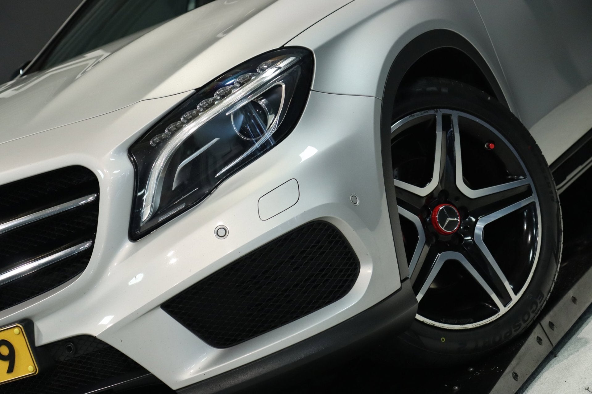 Mercedes-Benz GLA-klasse 250 Prestige / PANO / BI-XENON / LE, Auto's, Bi-Xenon koplampen, Gebruikt, 4 cilinders, 211 pk