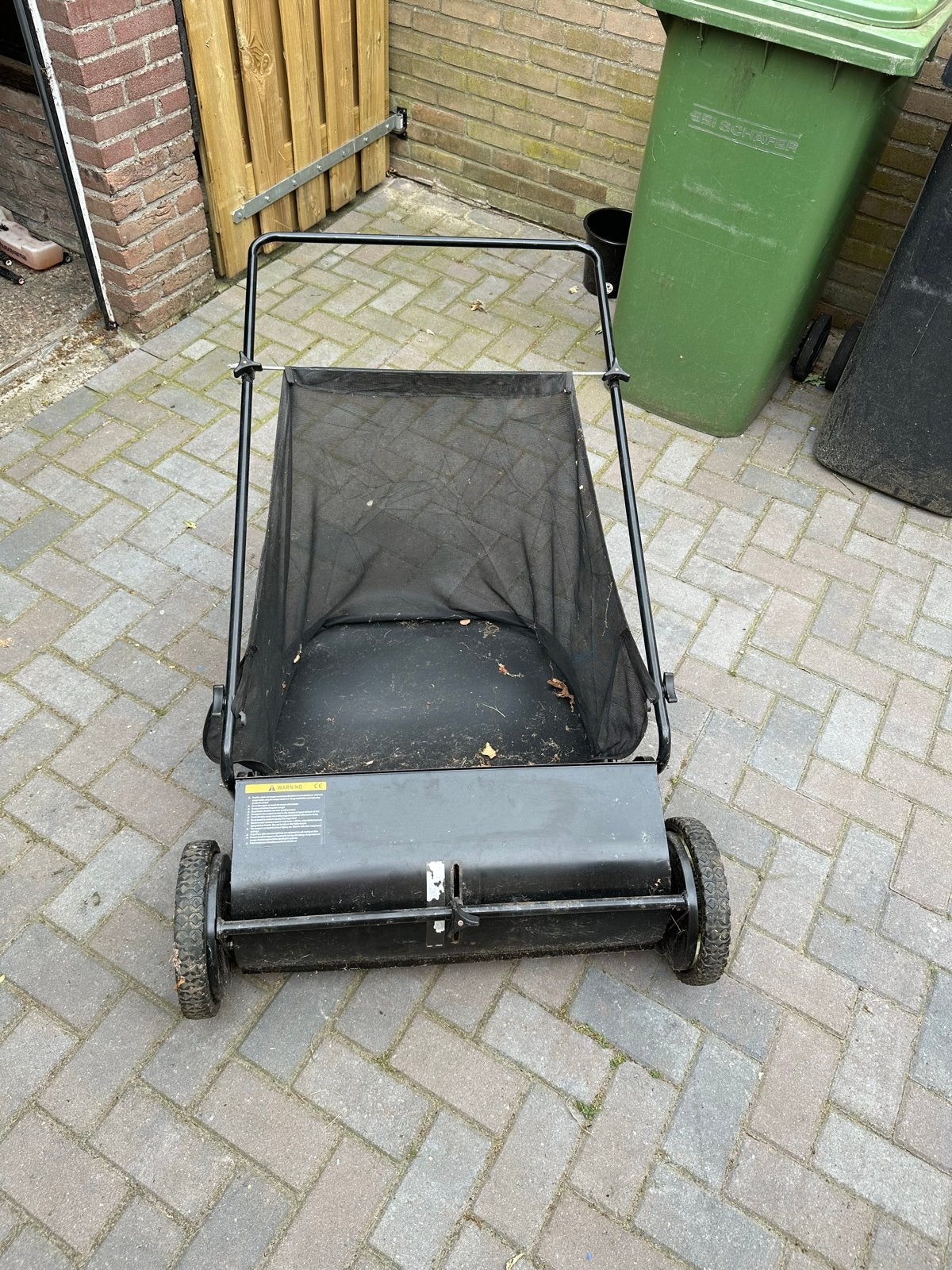VEVOR Push Lawn Sweeper - Blad- en grasverzamelaar, Ophalen, Gebruikt, Handgrasmaaier, Opvangzak