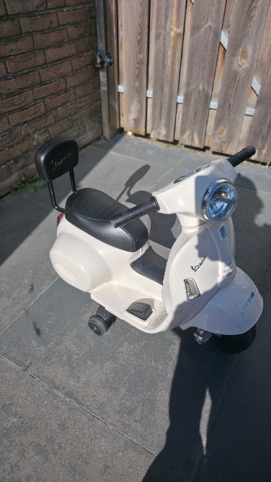 Elektrische Vespa scooter voor kinderen, Kinderen en Baby's, Speelgoed | Buiten | Voertuigen en Loopfietsen, Ophalen, Gebruikt