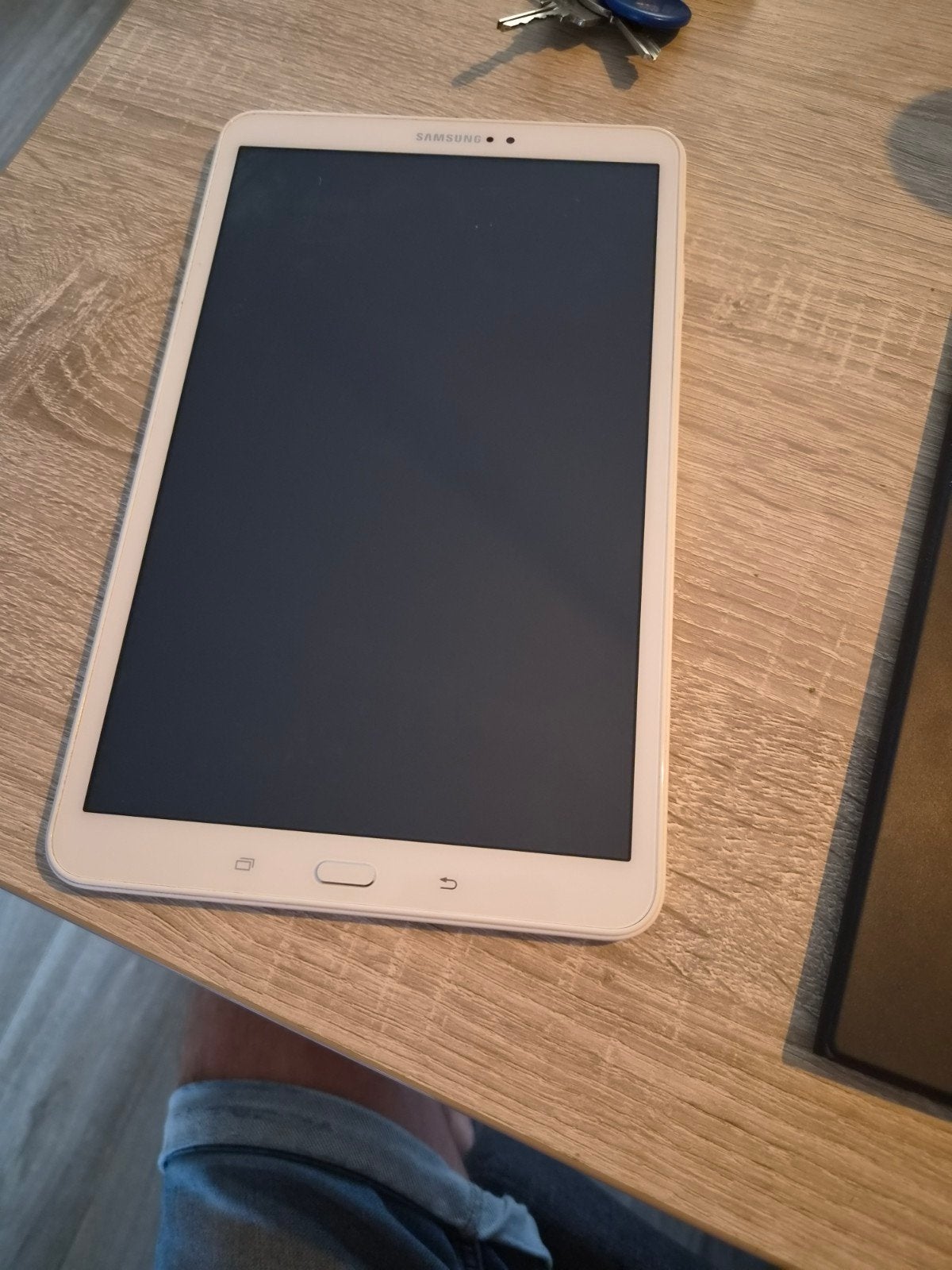Samsung SM-T580 tablet met hoesje, Gebruikt, Samsung, Gps, 16 GB