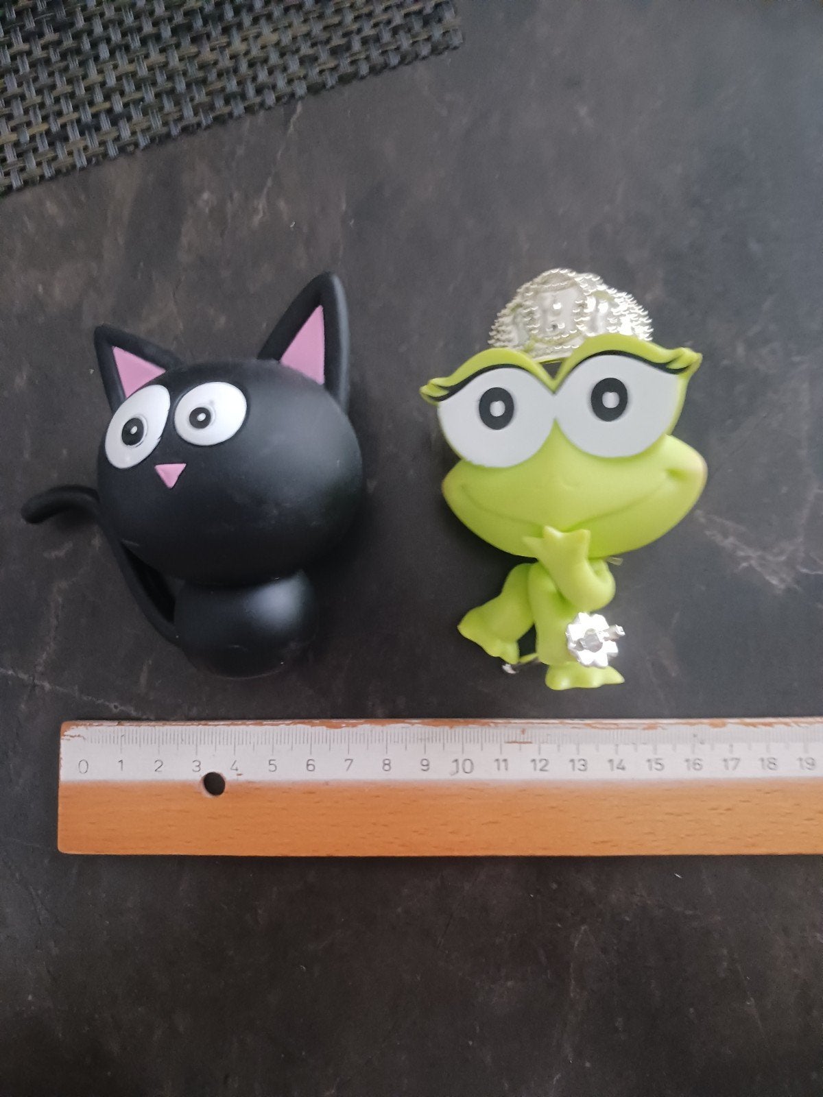 Bratz figuren: Zwarte kat en groene kikker, Ophalen of Verzenden, Gebruikt
