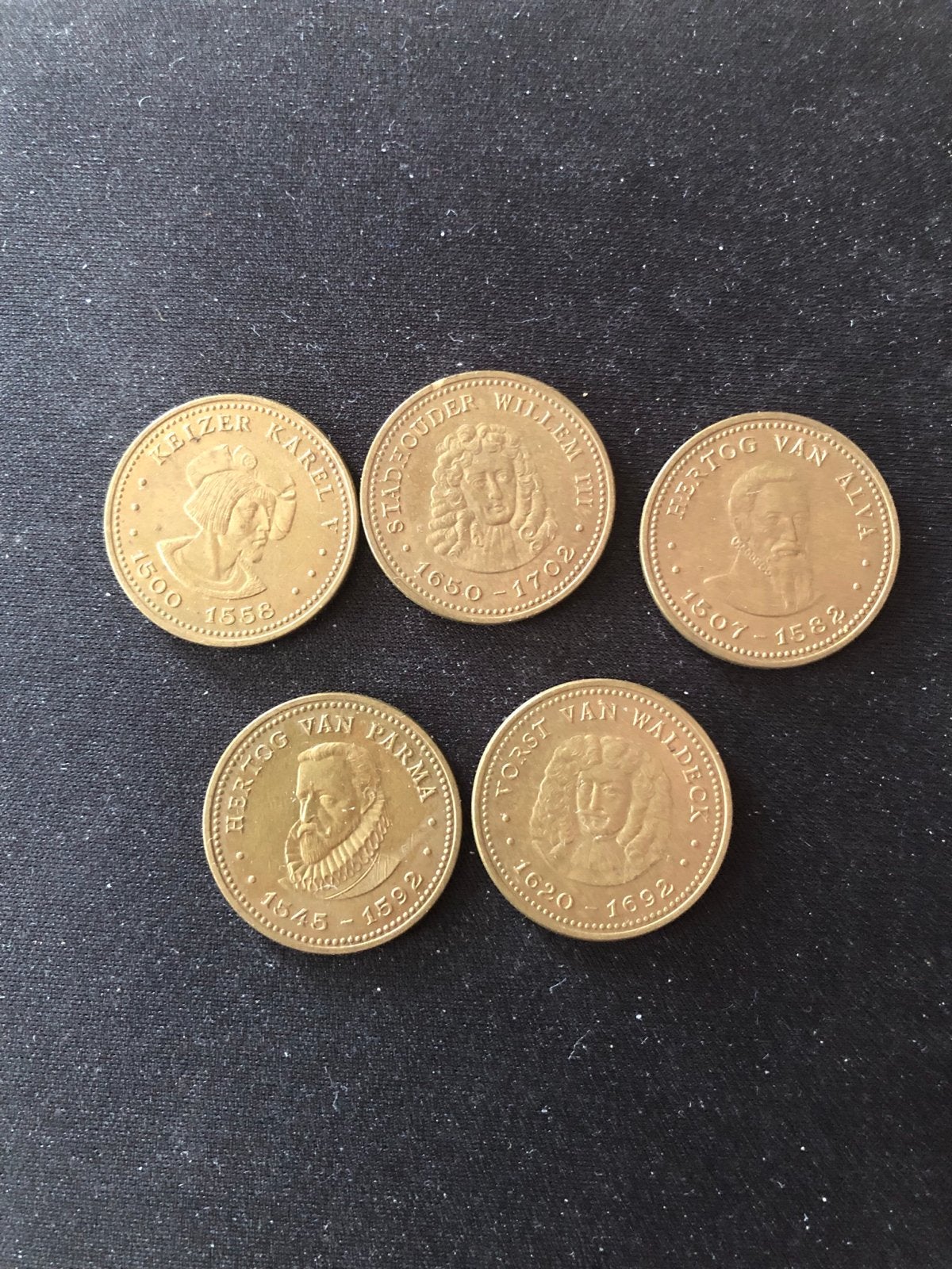 Set van 5 historische munten - V&D Maastricht, Postzegels en Munten, Ophalen of Verzenden, Overige materialen, Nederland