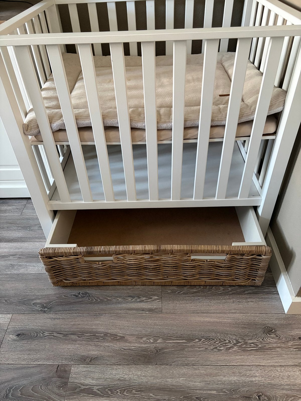Europe Baby Mees box incl boxkleed, Kinderen en Baby's, Ophalen, Gebruikt, Vierkant, In hoogte verstelbaar