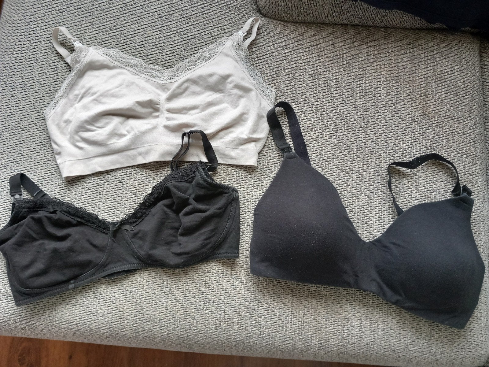 3x voedingsbh 80D 85D & L, Maat 42/44 (L), Ophalen of Verzenden, Zo goed als nieuw, Lingerie of Zwemkleding