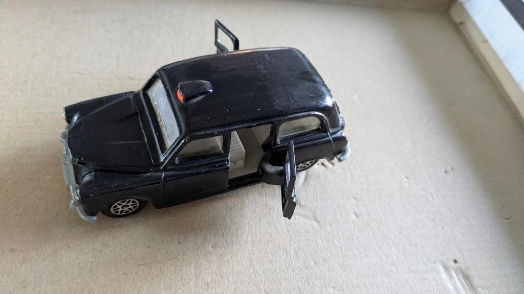 Dinky Toys Engelse Taxi - Vintage Austin FX4 Modelauto, Ophalen of Verzenden