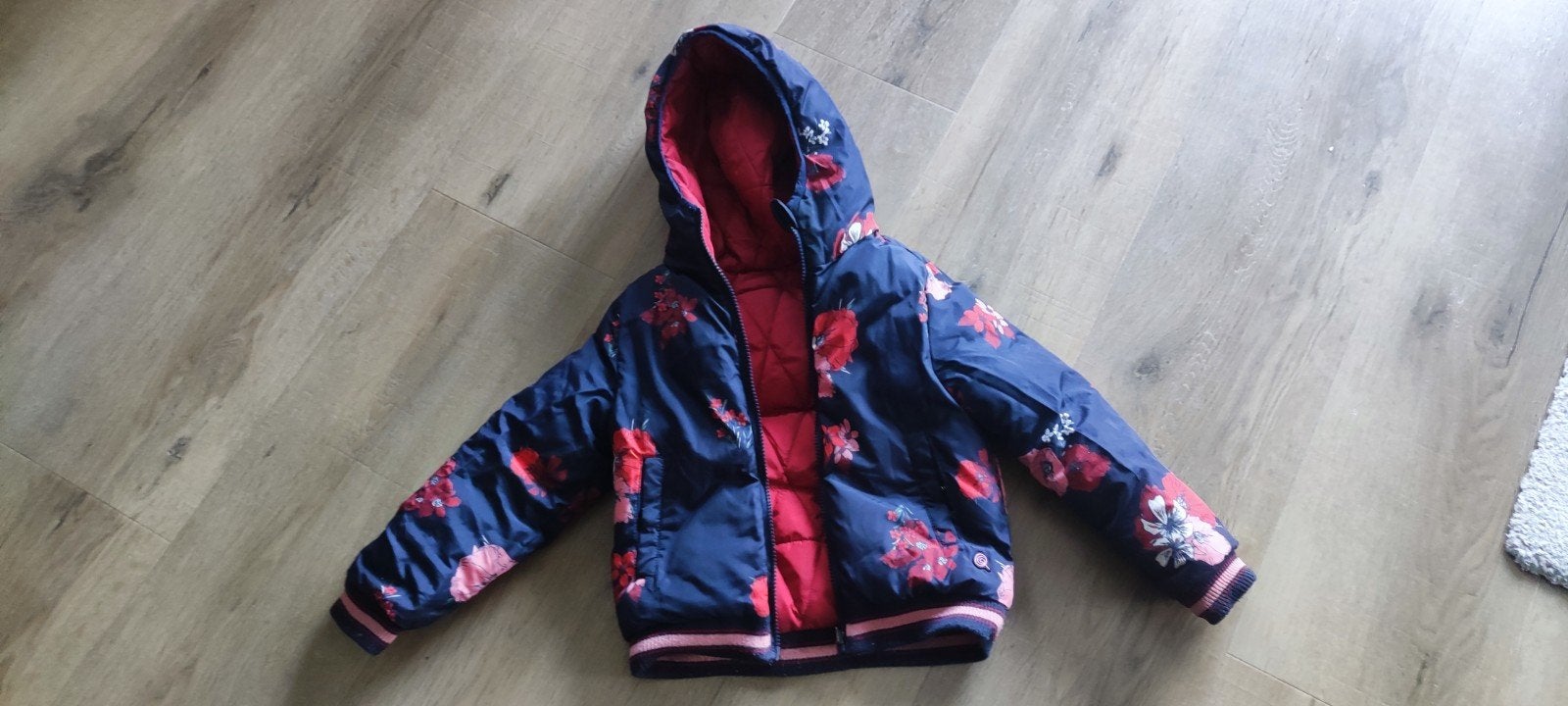 Quapi Omkeerbare jas voor meisjes - rood/blauw 116/122, Ophalen, Gebruikt, Meisje, Onbekend