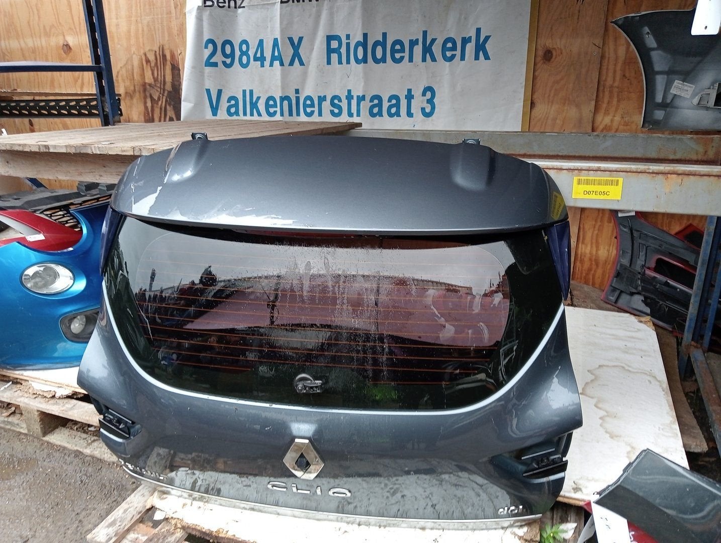 Achterklep van een Renault Clio (TEGNE), Gebruikt, Renault, -, Ophalen of Verzenden