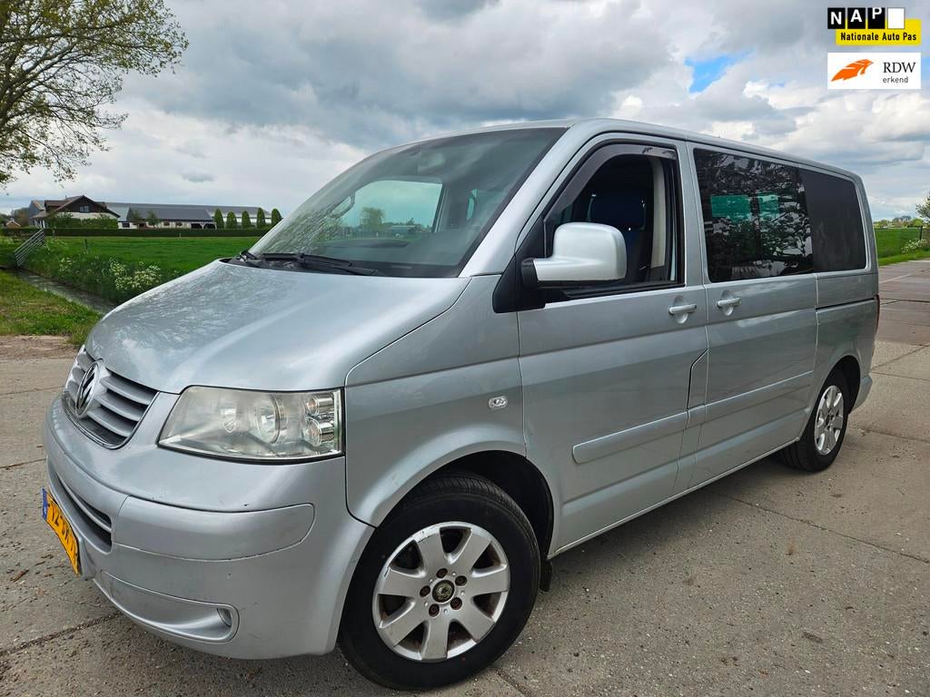Volkswagen Transporter Multivan 2.5 TDI multivan/ zelf sture, Auto's, Gebruikt, 2173 kg, 7 stoelen, Origineel Nederlands