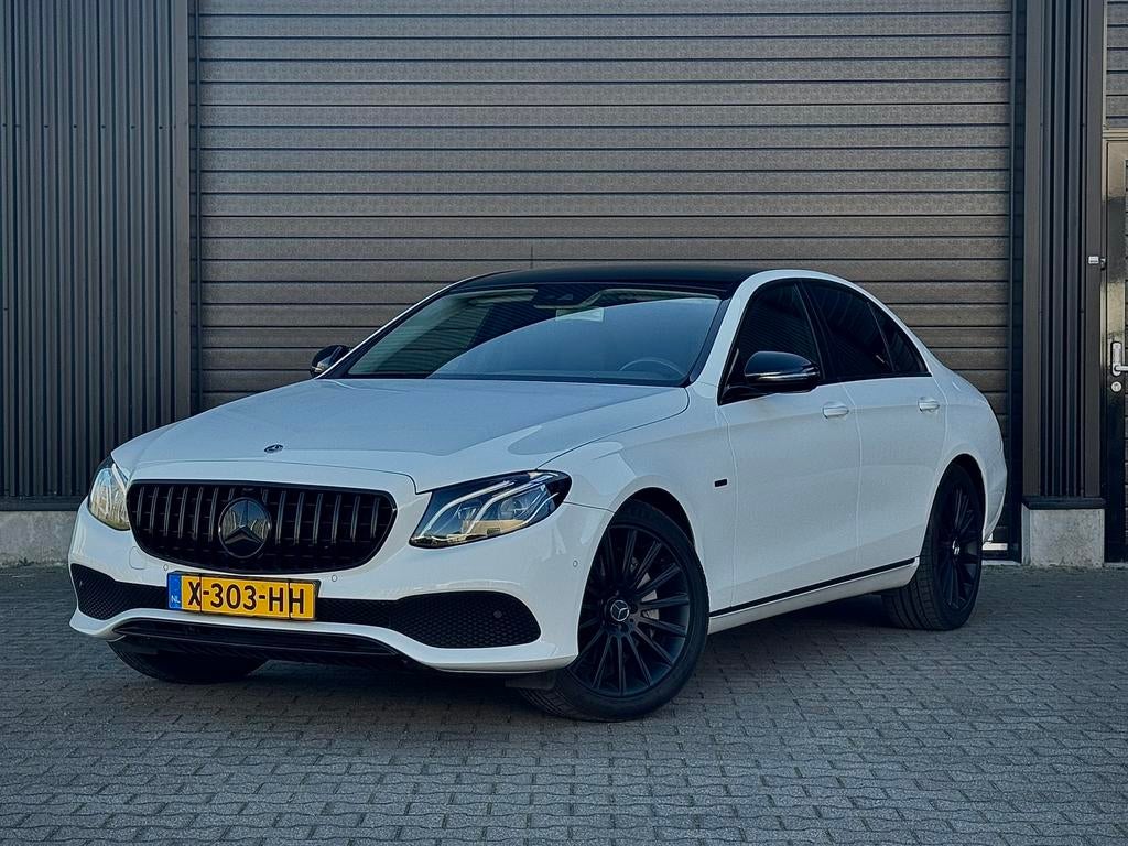 Mercedes E-Klasse E350 e 299PK, Topstaat, Carplay, Panorama, Auto's, Achterwielaandrijving, Leder en Stof, Wit, Plug-in hybride