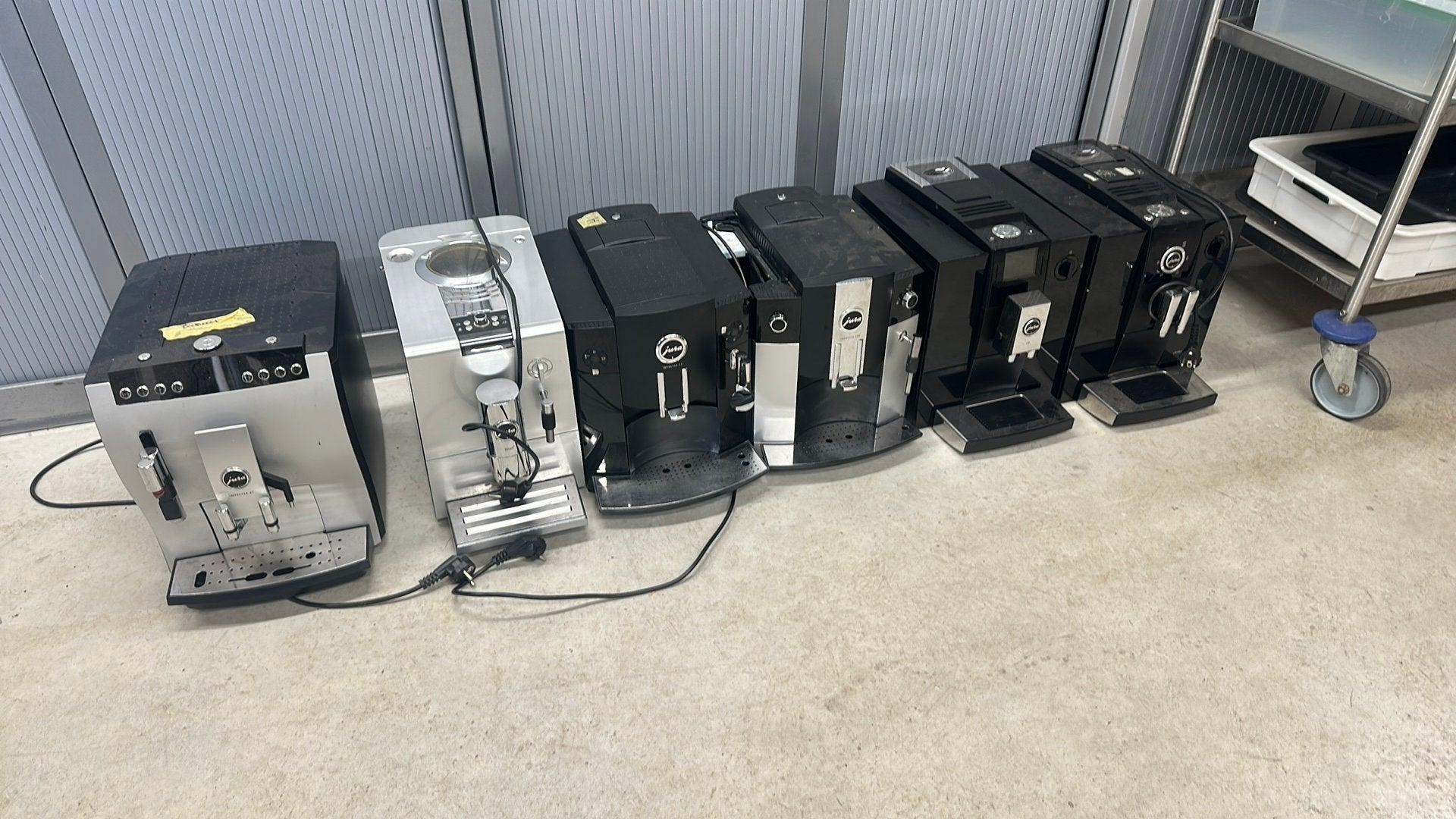 Jura Koffiemachines - Diverse Modellen opruiming, Witgoed en Apparatuur, Koffiezetapparaten, Afneembaar waterreservoir, Gebruikt
