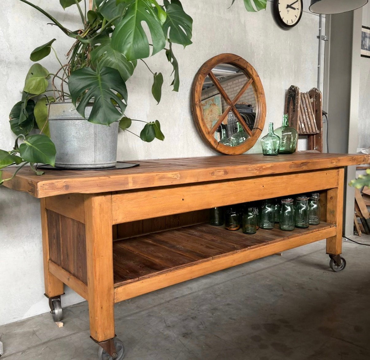 Oude werktafel, vintage werkbank, toonbank, keukeneiland, Ophalen