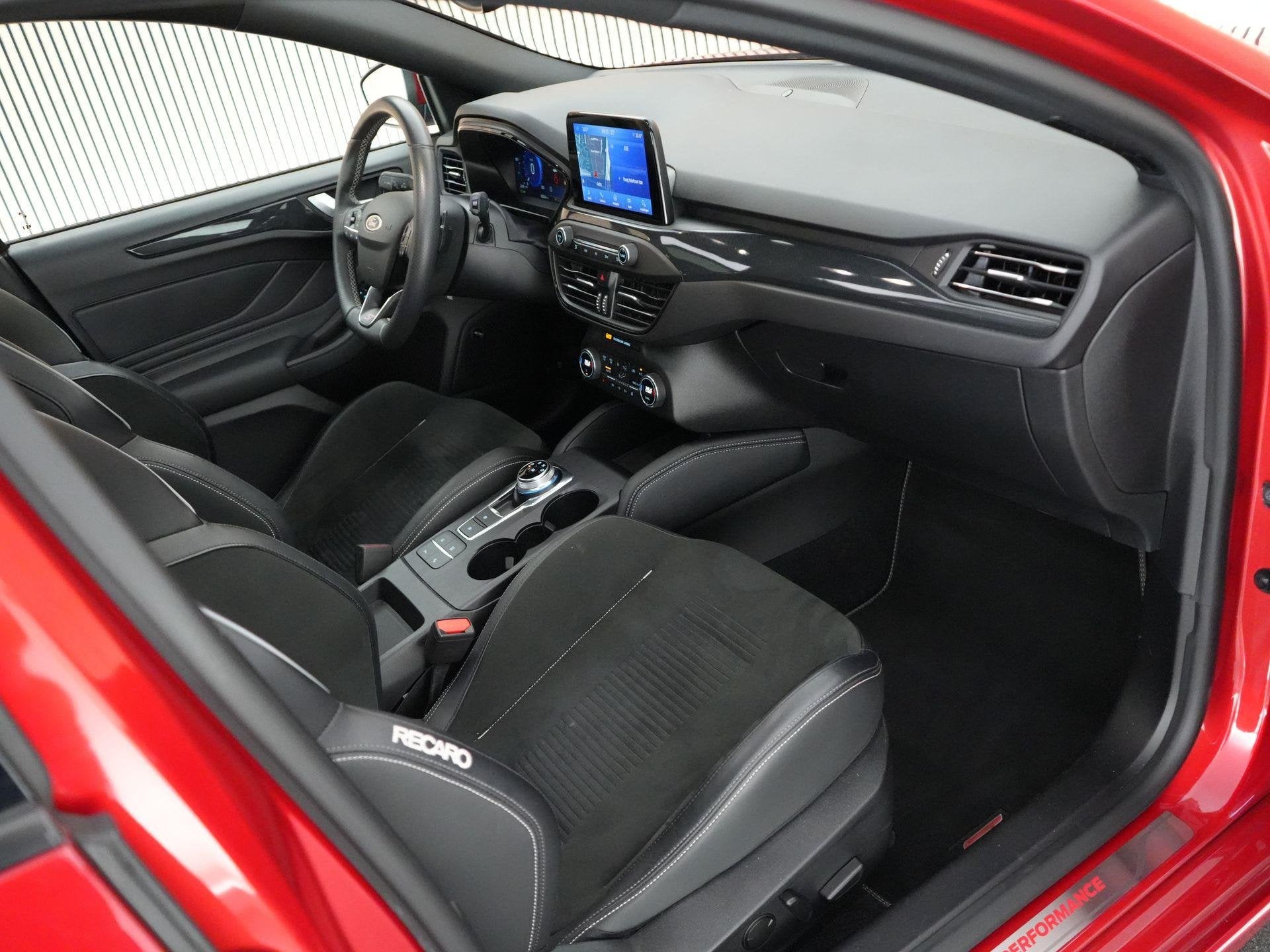 Ford Focus Wagon ST-3 AUTOMAAT 2.3 280pk PERFORMANCE PACK |t, Automatische klimaatregeling, Gebruikt, 4 cilinders, Leder en Stof