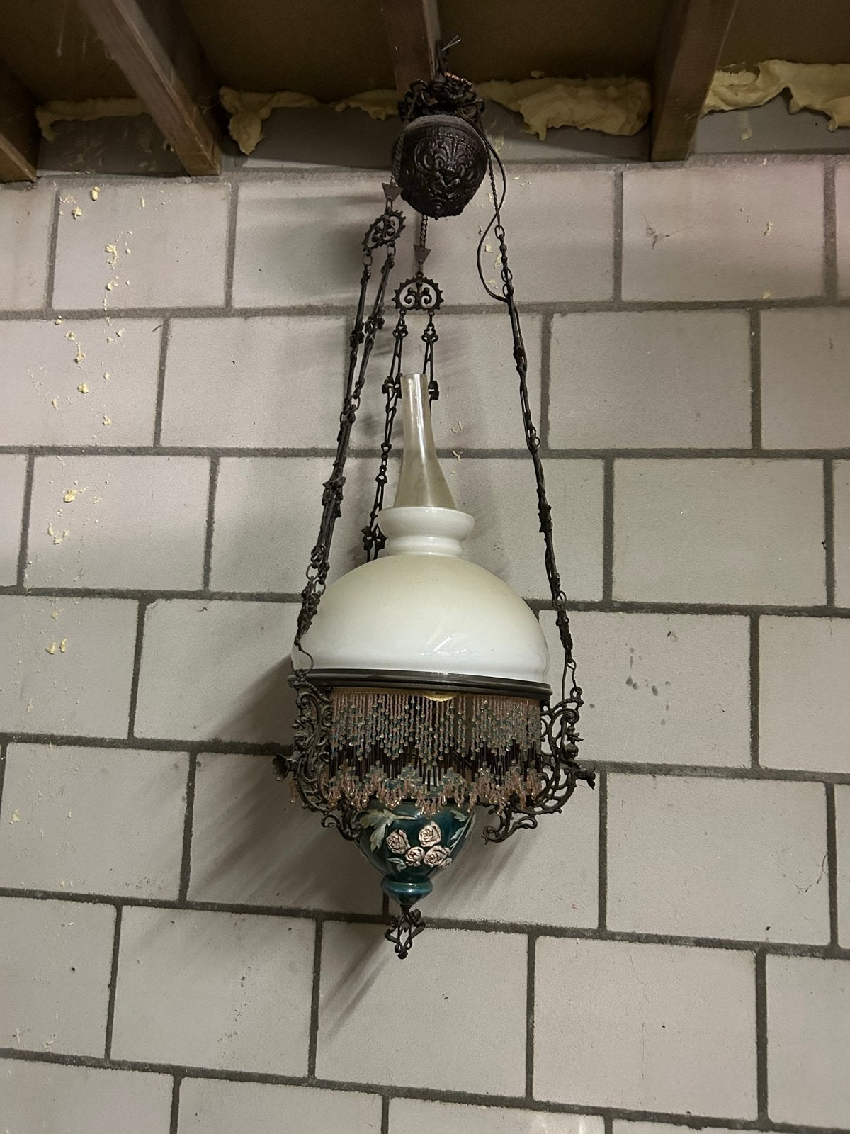 Antieke hanglamp met opaline kap en kralen, Ophalen of Verzenden