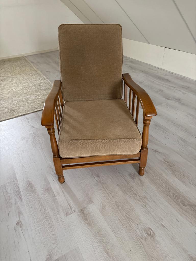 Mooie z.g.n. rookstoel met stoffen bekleding en sprei, Ophalen, Bruin, Zo goed als nieuw, Eén