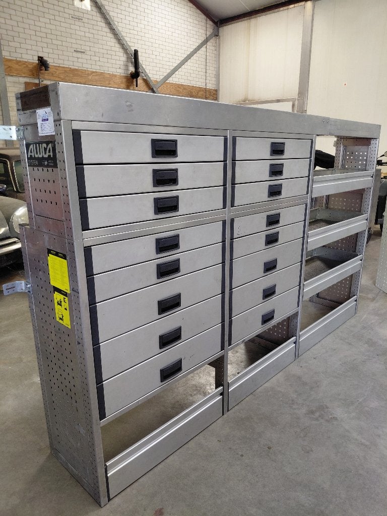 ALUCA KAST (1202)  L 250  B 42  H 150  € 1849, Ophalen, Zo goed als nieuw, Info@laaiin.nl, Laaiin