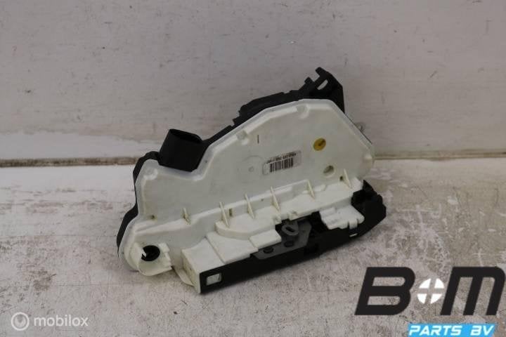 Portierslot rechts VW Scirocco RHD 5N2837016A, Gebruikt