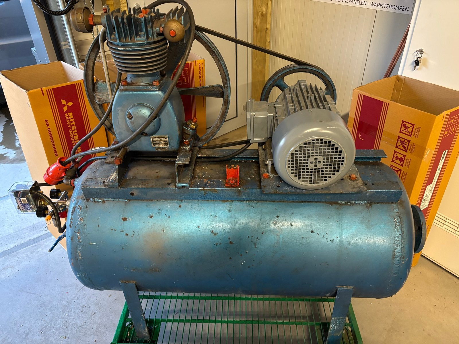 Compressor 400V 200L - Werkend en Krachtig, 100 liter of meer, Ophalen, Gebruikt