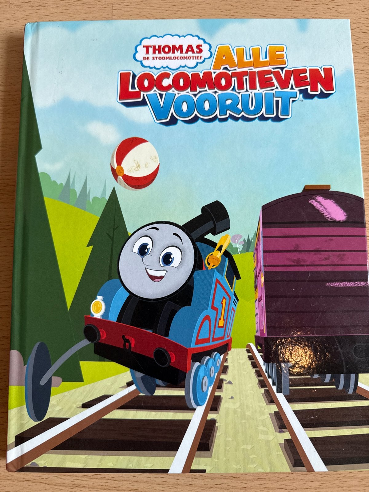 Thomas de Stoomlocomotief: Alle Locomotieven Vooruit, Ophalen of Verzenden, Zo goed als nieuw, Fictie algemeen