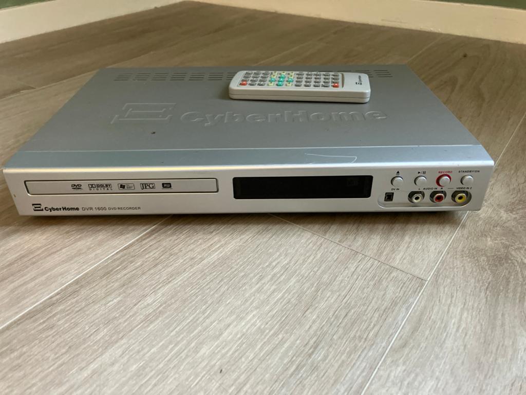 CyberHome DVR 1600 DVD Recorder - 35x6x25 cm, Audio, Tv en Foto, Dvd-spelers, Ophalen, Gebruikt, Dvd-recorder, Overige merken